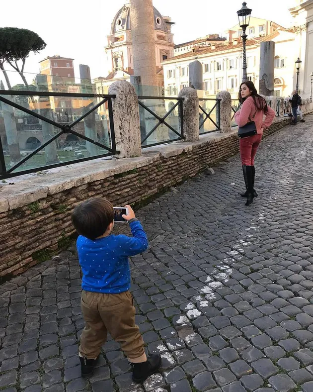 Jessica Iskandar dan Baby El