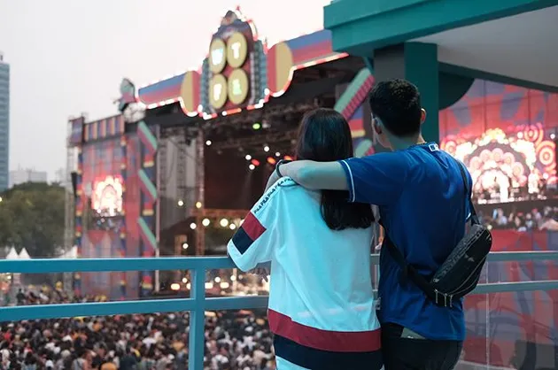 Mikha Tambayong &amp; Daniel Wenas