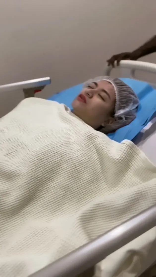 Momen Nathalie Holscher Jalani Operasi Bariatric 