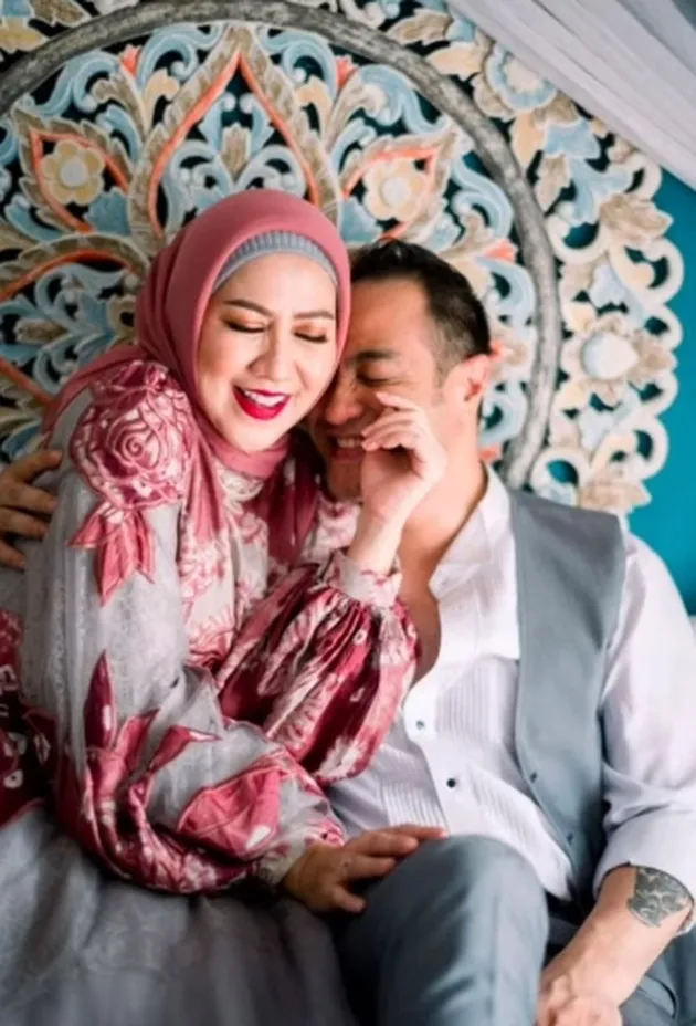 Potret Venna Melinda dan ferry Irawan yang tuai pro kontra.