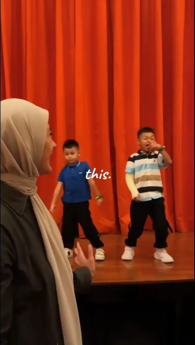 Paula temani Kiano dan Kenzo