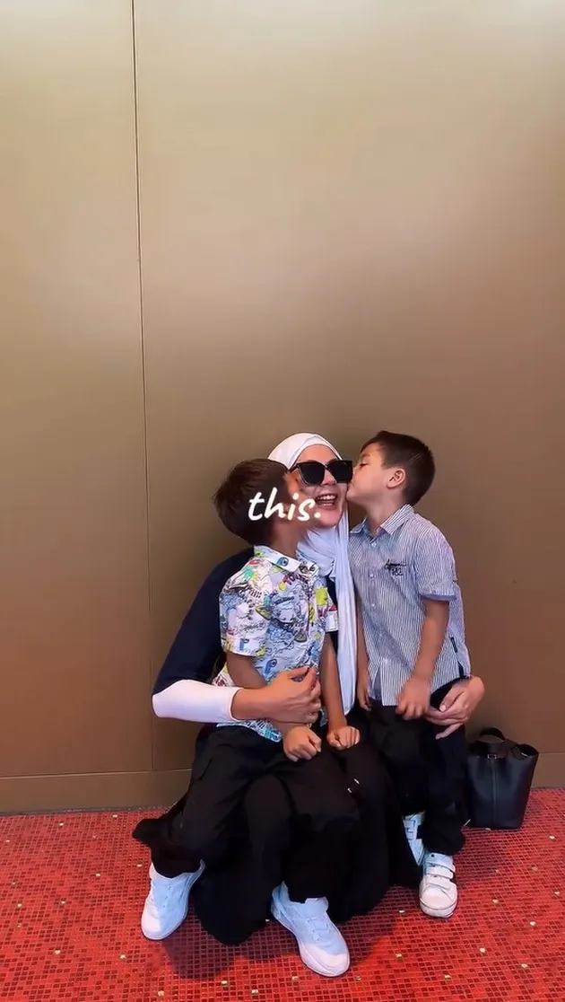 Kiano dan Kenzo cium Paula