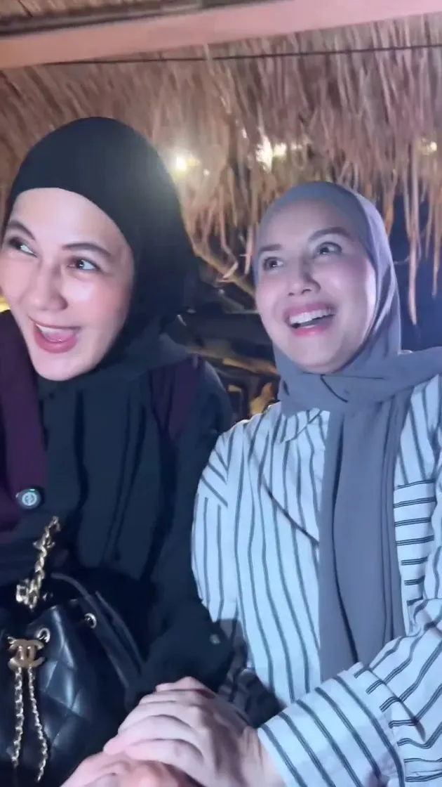 Momen Paula Verhoeven dan Tya Ariestya masuk rumah hantu