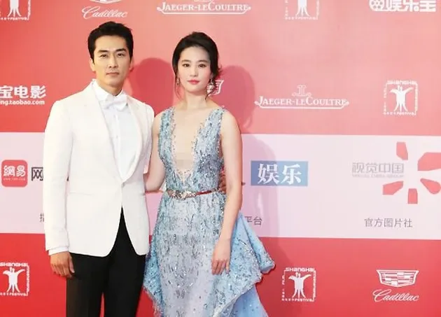 Song Seung Hun &amp; Liu Yifei PDKT