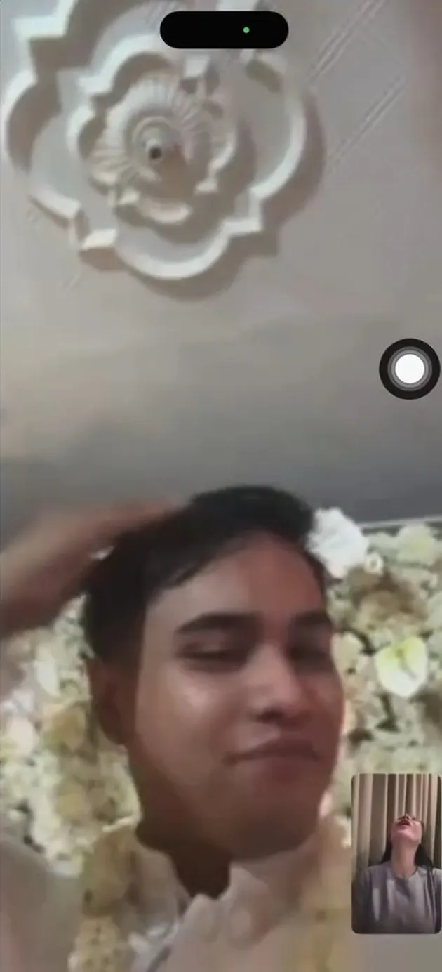 Ressa bahagia divideo call Denada