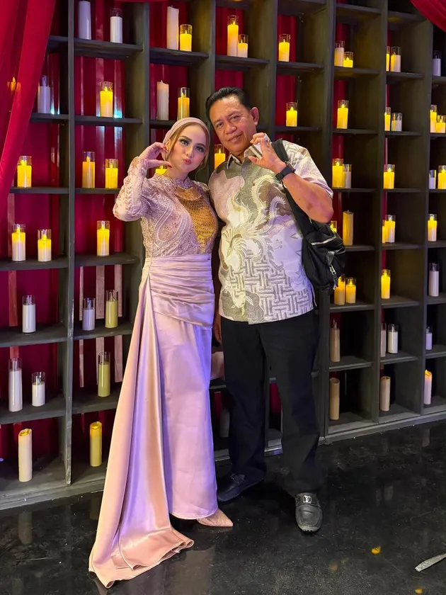 Putri Isnari &amp; Haji Alwi