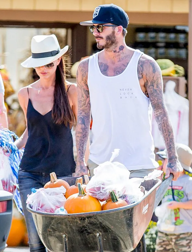 David - Victoria Beckham Belanja Halloween