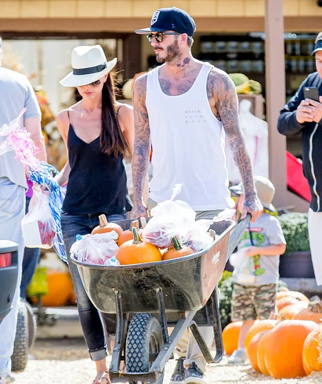David - Victoria Beckham Belanja Halloween