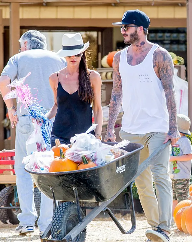 David - Victoria Beckham Belanja Halloween