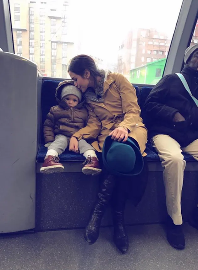 Momen Sebentar Jessica Iskandar - Jennifer Bachdim di Amsterdam