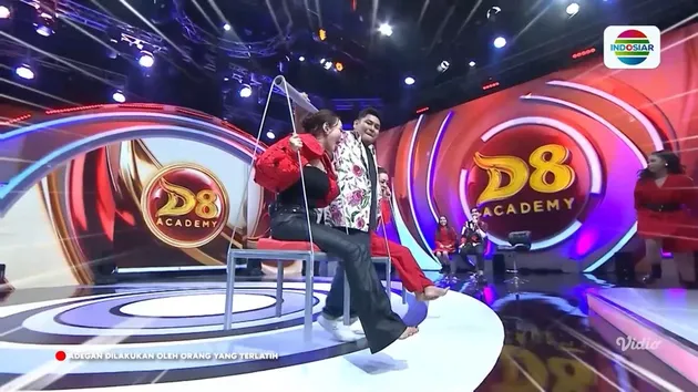 Berat Soimah dan Wika jika ditotal mencapai 100kg