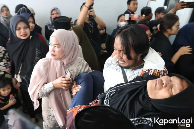 Anak Mpok Alpa Nangis