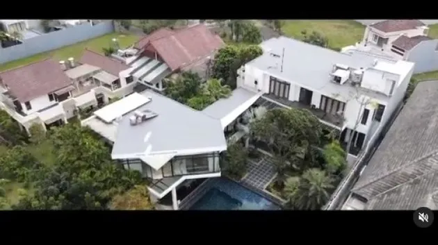 rumah seleb, rumah seleb indonesia, rumah mewah seleb indonesia