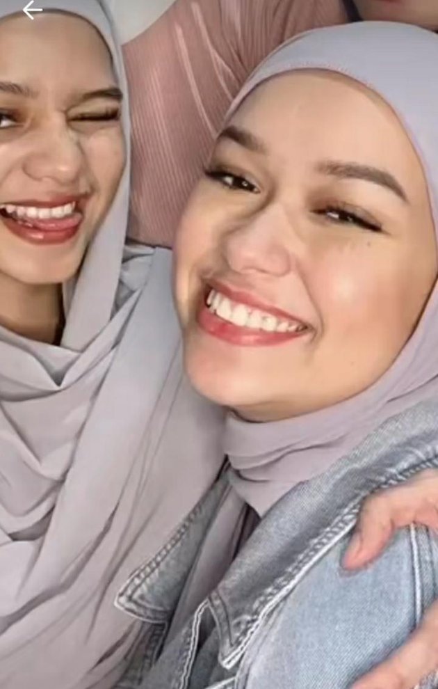 8 Beautiful Portraits of Rebecca Klopper Wearing Hijab, Radiating Charming Charisma and Becoming the Spotlight of Netizens