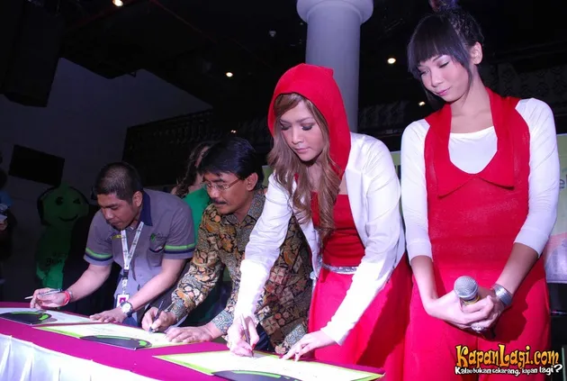 Maia Estianty, Mey Chan