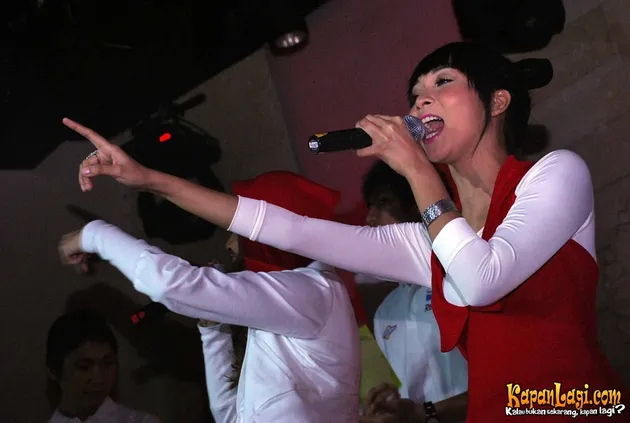 Maia Estianty, Mey Chan