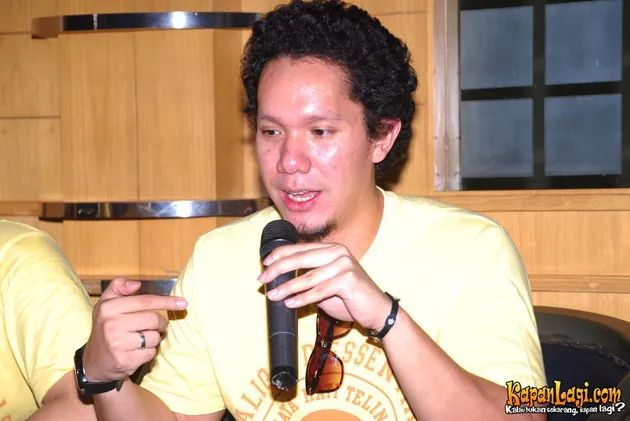 Maliq and D Essentials