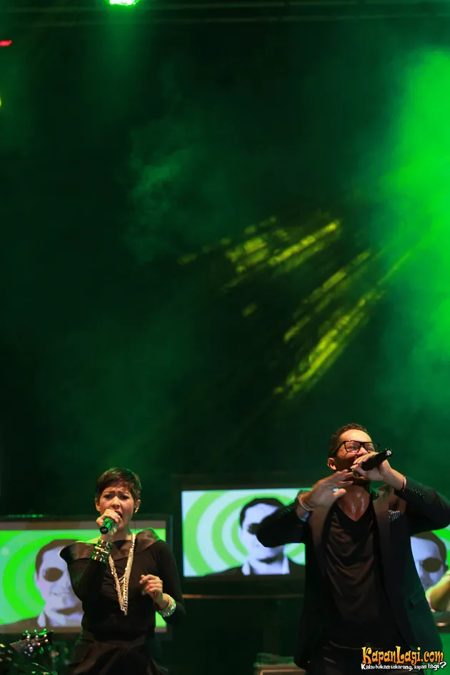Maliq and D Essentials 