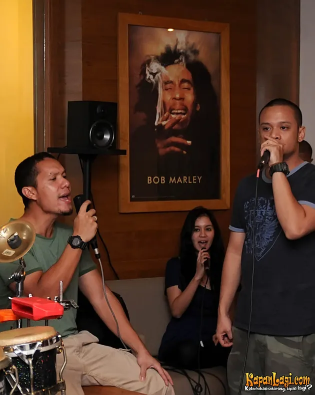 Maliq and D Essentials