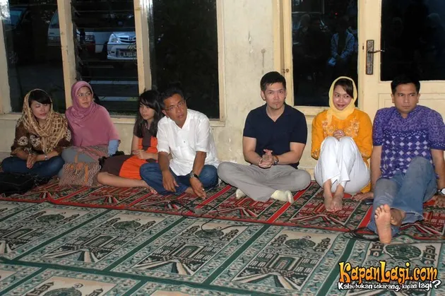 ferry salim, ratna listy, khrisna mukti