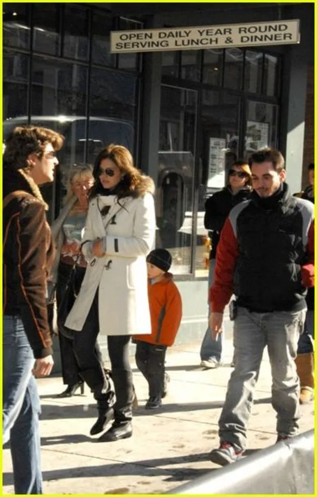 mandy_moore_dj_am