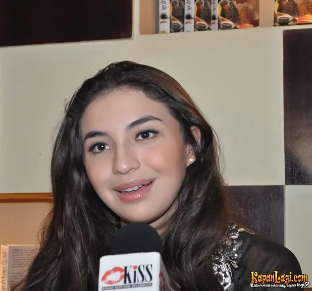 Manohara Odelia Pinot