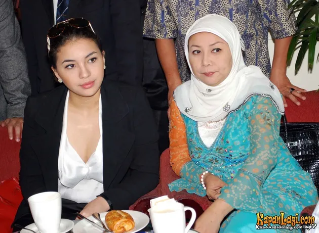 Manohara Odelia Pinot