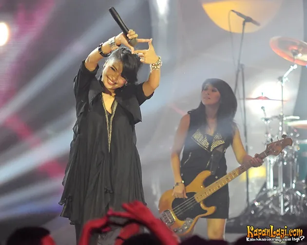 Mega Konser Tetap Berjalan Dengan Cinta