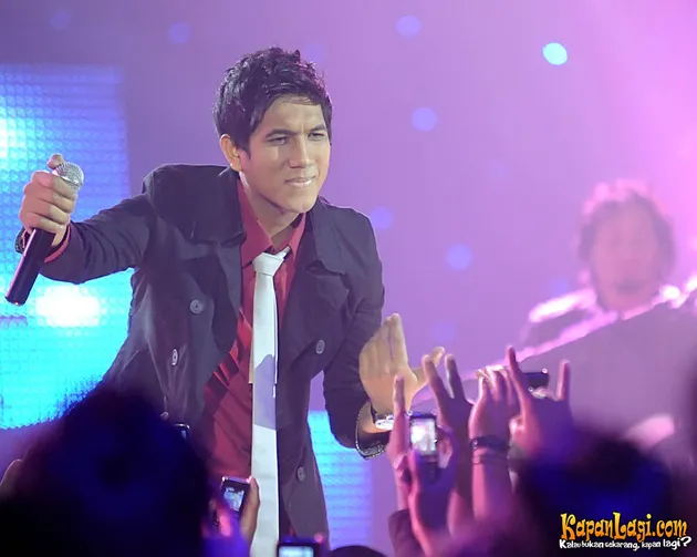 Mega Konser Tetap Berjalan Dengan Cinta