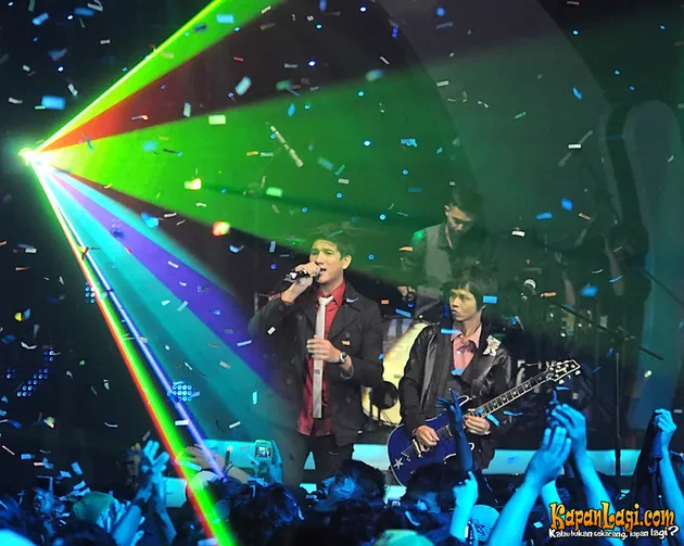 Mega Konser Tetap Berjalan Dengan Cinta