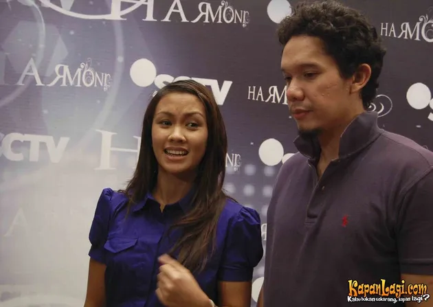 melanie putria - angga