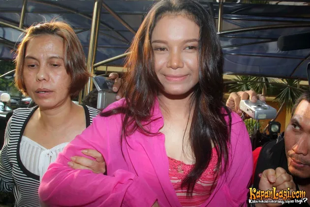 Melly Goeslaw