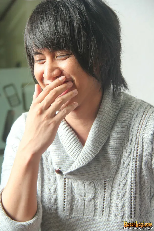 Kevin Aprilio - Memes