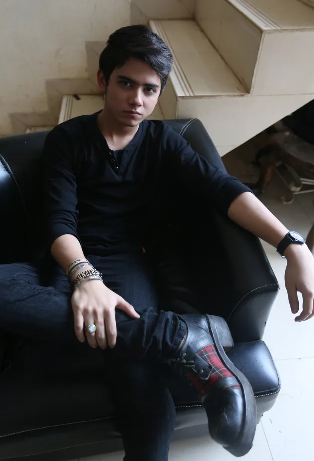 Ganteng-Ganteng Serigala