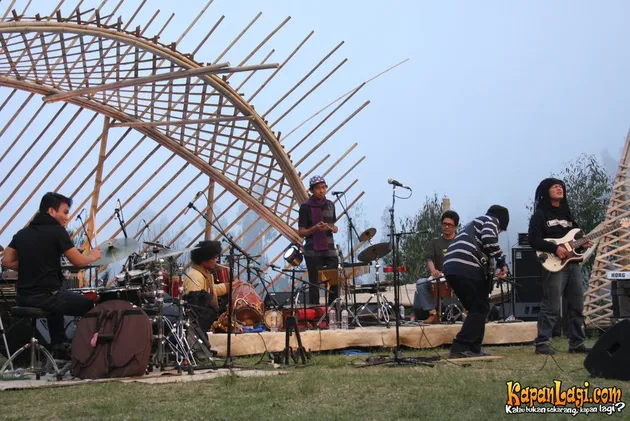 Bintang Indrianto Trio