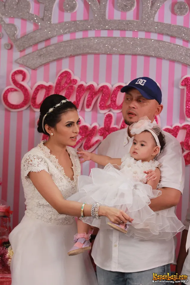 MERIAHNYA ULANG TAHUN PERTAMA ANAK ASHA SYARA DAN SYAFIQ 