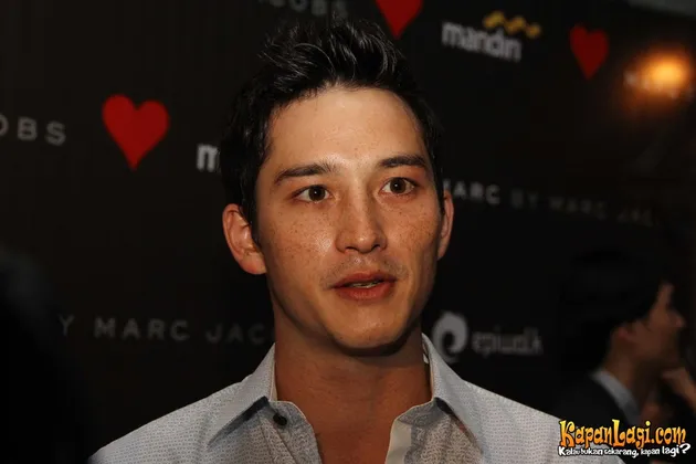 Mike Lewis