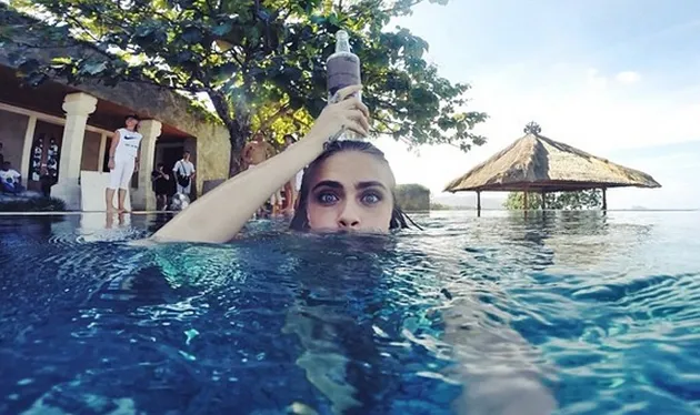 Cara Delevingne di Bali