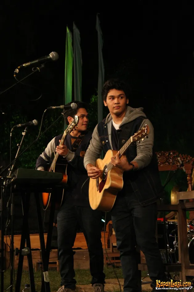 Bawakan Tema Cinta