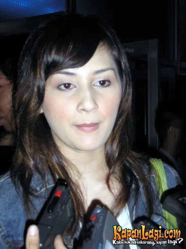 mona ratuliu