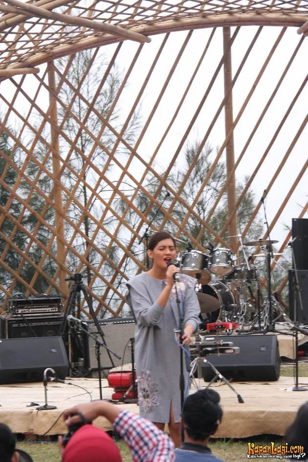 Monita Tahalea