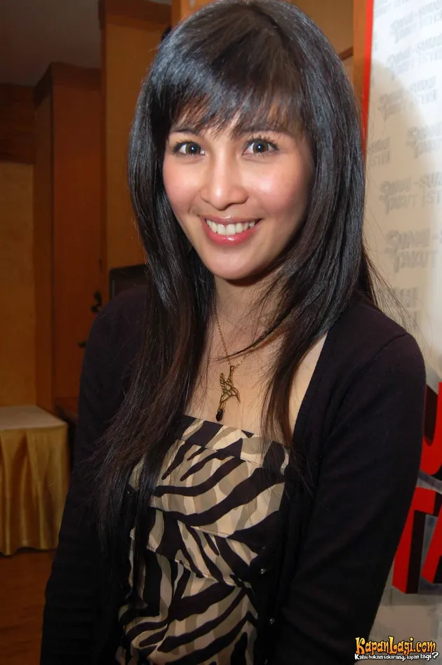 sandra dewi