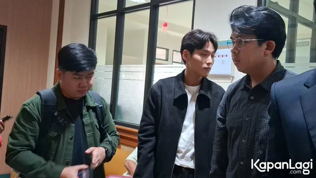 Na Daehoon proses cerai