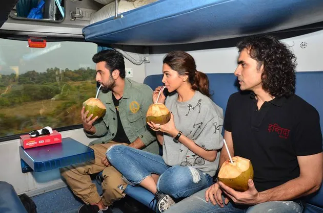 Ranbir Kapoor dan Deepika Padukone