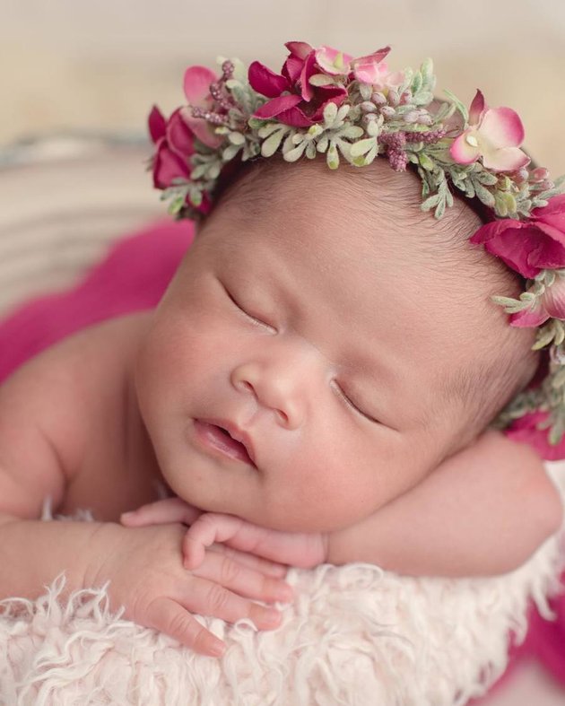 Adding a Baby, 10 Portraits of Newborn Photoshoot Baby Vio, Bebizie's Adopted Child - Adorable Like a Living Doll
