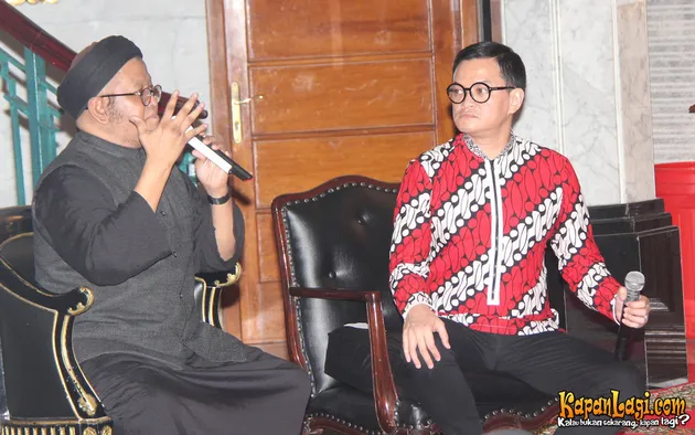 Nangis di Depan Ustaz, Inilah Momen Mengharukan Hedi Yunus