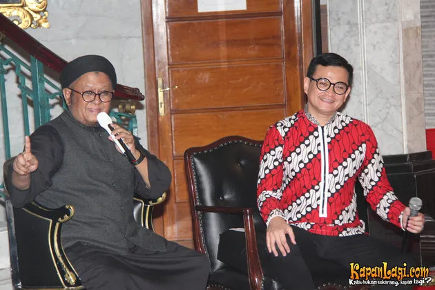 Nangis di Depan Ustaz, Inilah Momen Mengharukan Hedi Yunus