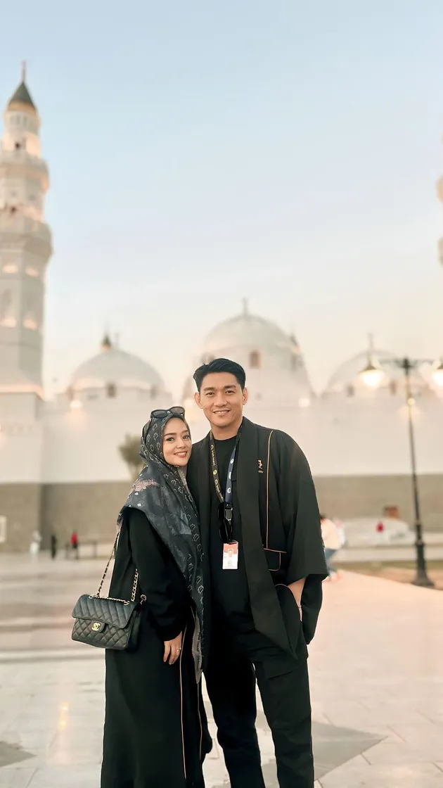 Ifan Seventeen Umrah Citra Monica