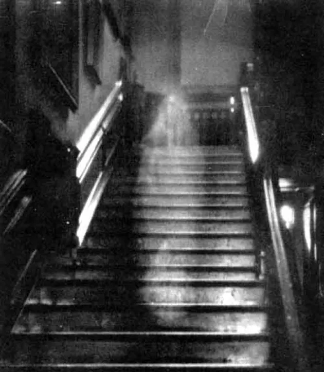 foto penampakan hantu terbaik