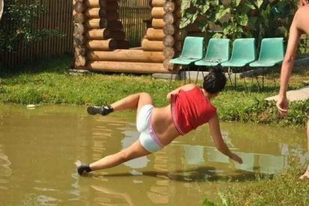 foto momen memalukan tertangkap kamera